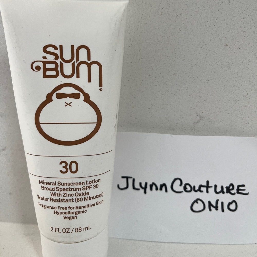SUN BUM SPF 30 Sunscreen, Sun Bum Vegan sunscreen, Sun Bum water resistant NEW